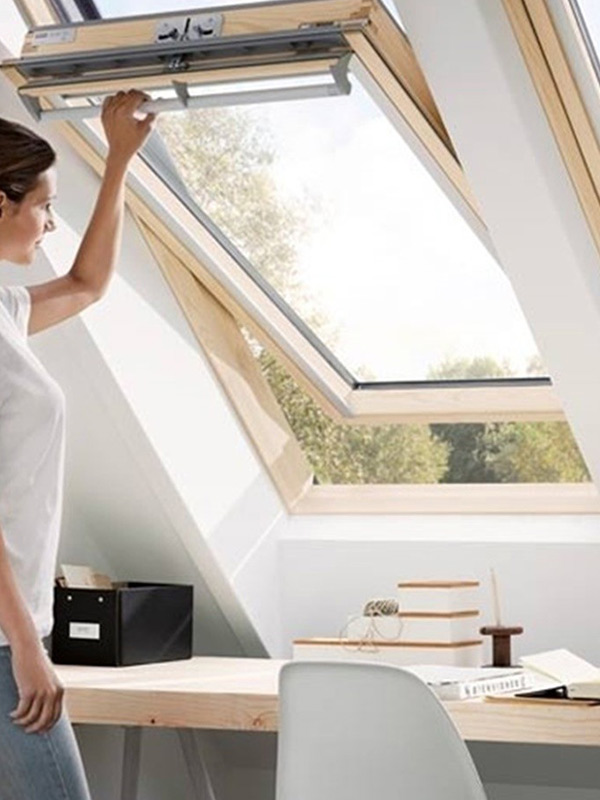 Apportez lumière et ventilation à vos combles grâce à nos installations Velux